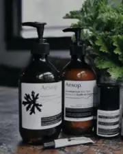 Gamme de shampoings et après-shampoings Aesop