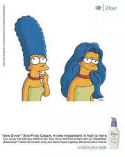 Marge Simpson avec les cheveux lissés