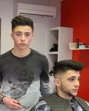 Coiffeur, barbier, gérant, chef d'entreprise... Et à peine 19 ans !