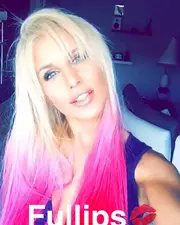 Adixia (Les Ch'tis vs les Marseillais) opte pour le rose !