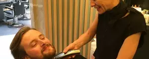 Une taille de barbe chez La Barbière de Paris